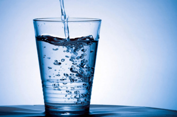 agua para tu dieta favorita