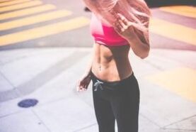 Ejercicios para la pérdida de peso del abdomen y el lado